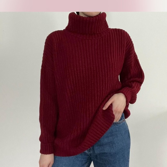 143 Shop Women’s Autumn and Winter Burgundy Medium Turtleneck Sweater - Picture 3 of 6